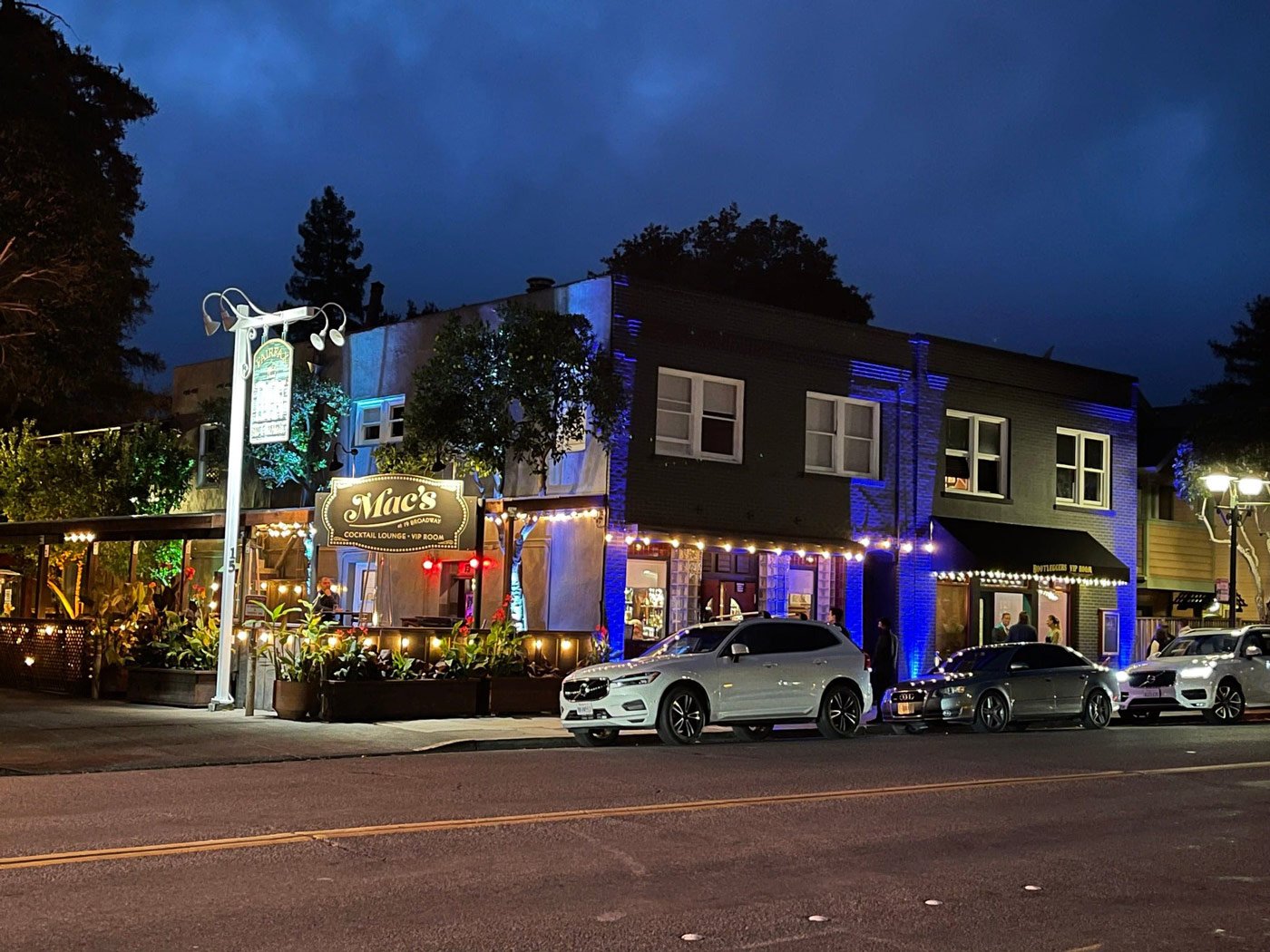 Music Lounge Near Me Discover the Perfect Place for Live Music and Great Atmosphere